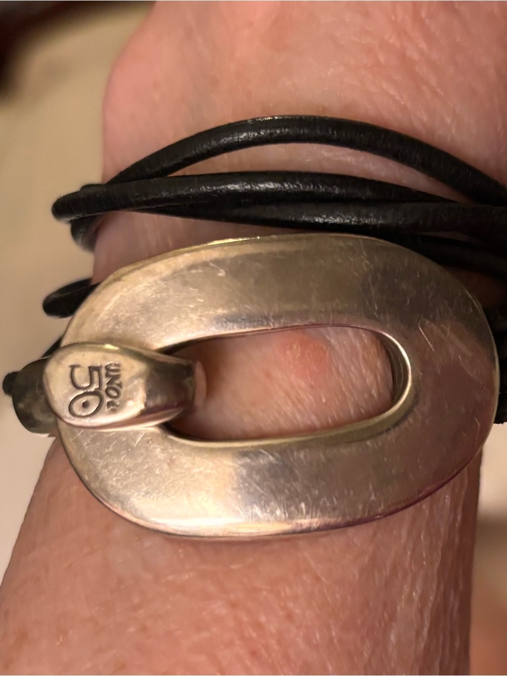 Uno de 50 Black Leather Wrap Bracelet with Silver Oval Clasp